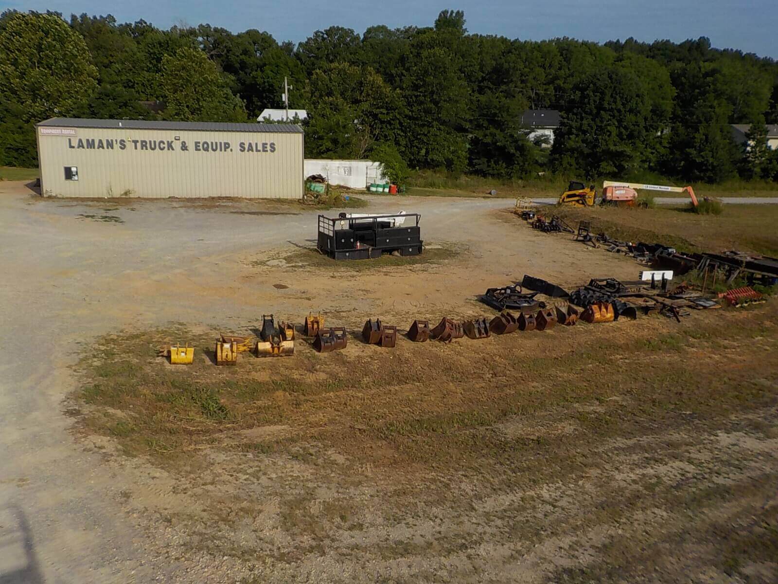 Laman Heavy Equipment